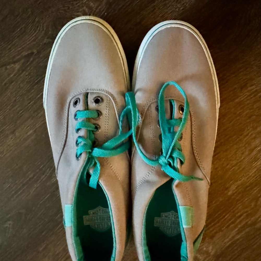 LIKE NEW Woman’s Harley Davidson Gray and Teal Sneakers